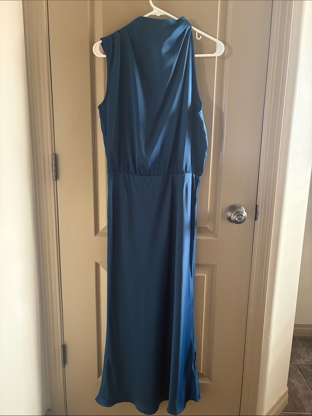 Sleeveless Teal Maxi Dress — Classic Evening Gown